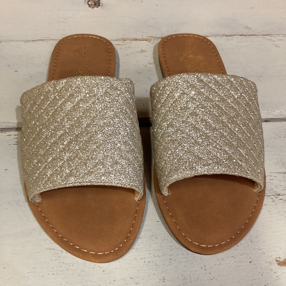 Sunny Feet Gold Sandals